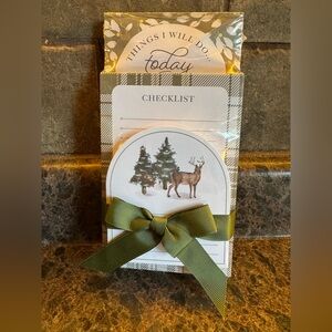 Holiday Checklist with Green Bow